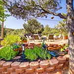 Luxe Sedona Retreat With Gorgeous Red Rock Views!