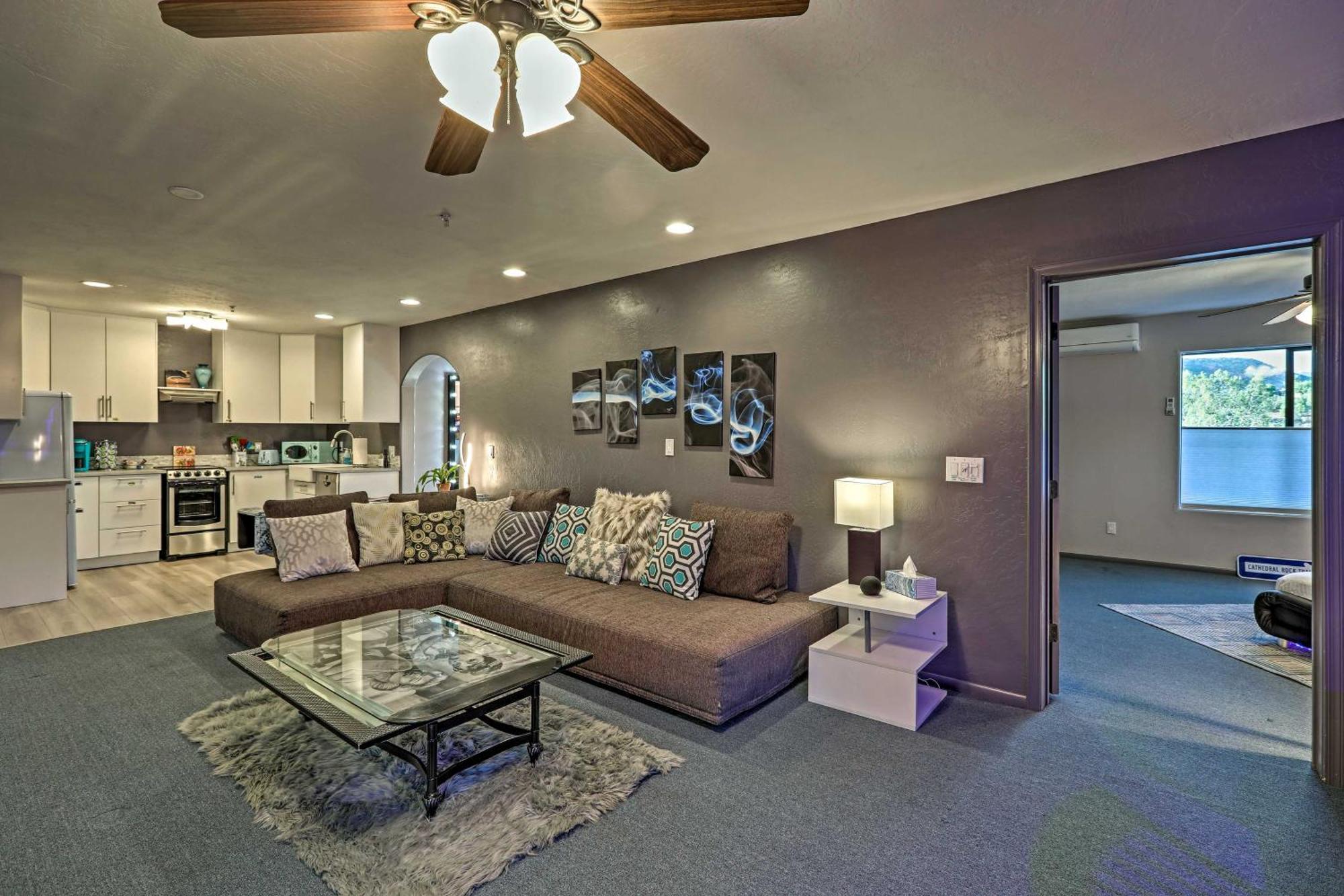 Holiday home Luxe Retreat With Gorgeous Red Rock Views! *